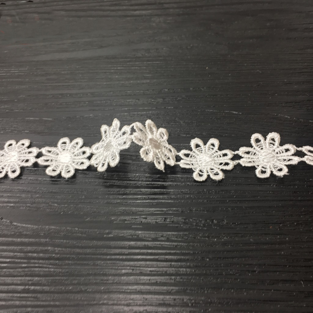 Lace Ribbon Trim - Tissu en dentelle à fleurs creuses
