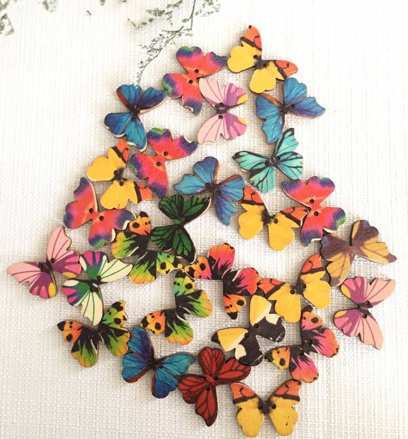 50 boutons papillon en bois de - Embellishments For Scrapbooking avis et prix